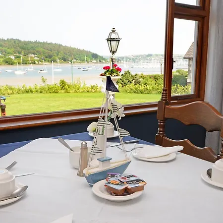 Gasthof Whispering Pines Crosshaven